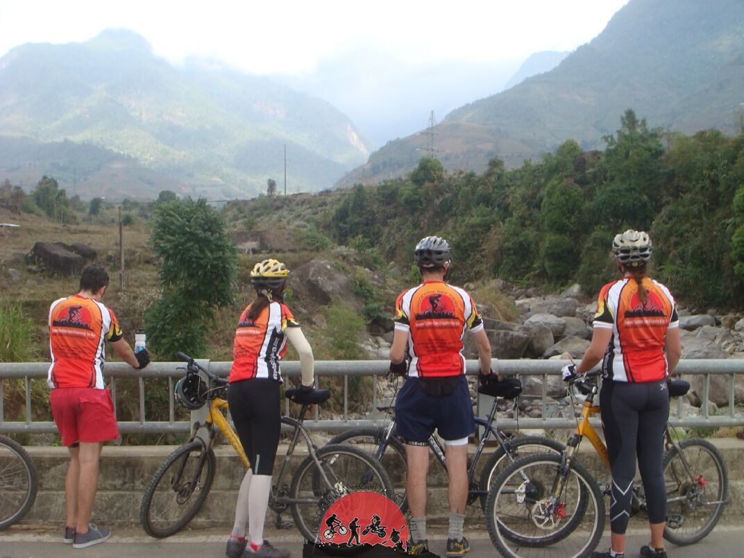 Hanoi Cycling To Vientiane – 16 Days