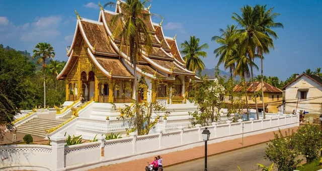 4 Days Luang Prabang Essential Tour