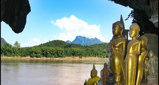 7 Days Timeless Laos with Vang Vieng Adventure